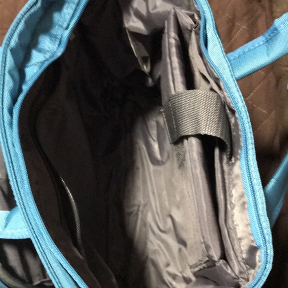 It Travel Bag - Picture 8 of 16